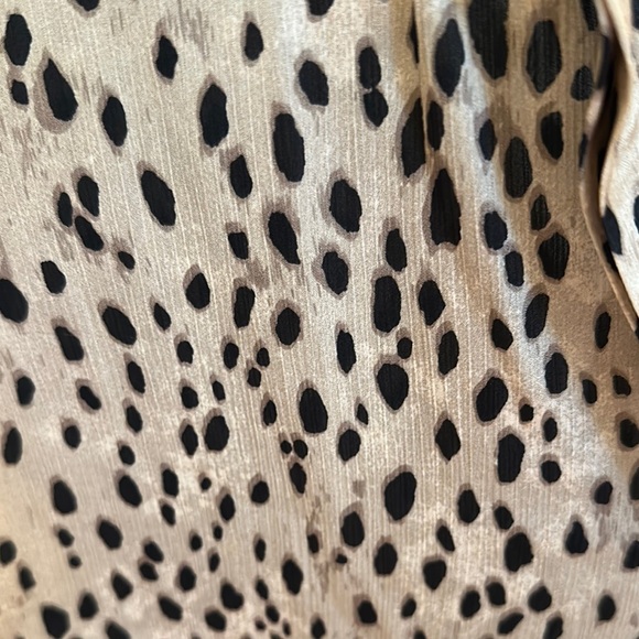 By Together Brown and Black Cap Sleeve Blouse - Picture 6 of 6